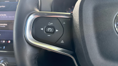 Volvo XC40 2.0 B4P Ultra Dark 5dr Auto Petrol Estate